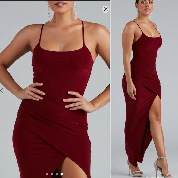 Windsor Dresses & Skirts - Windsor burgundy get the scoop sleeveless maxi bodycon dress L
